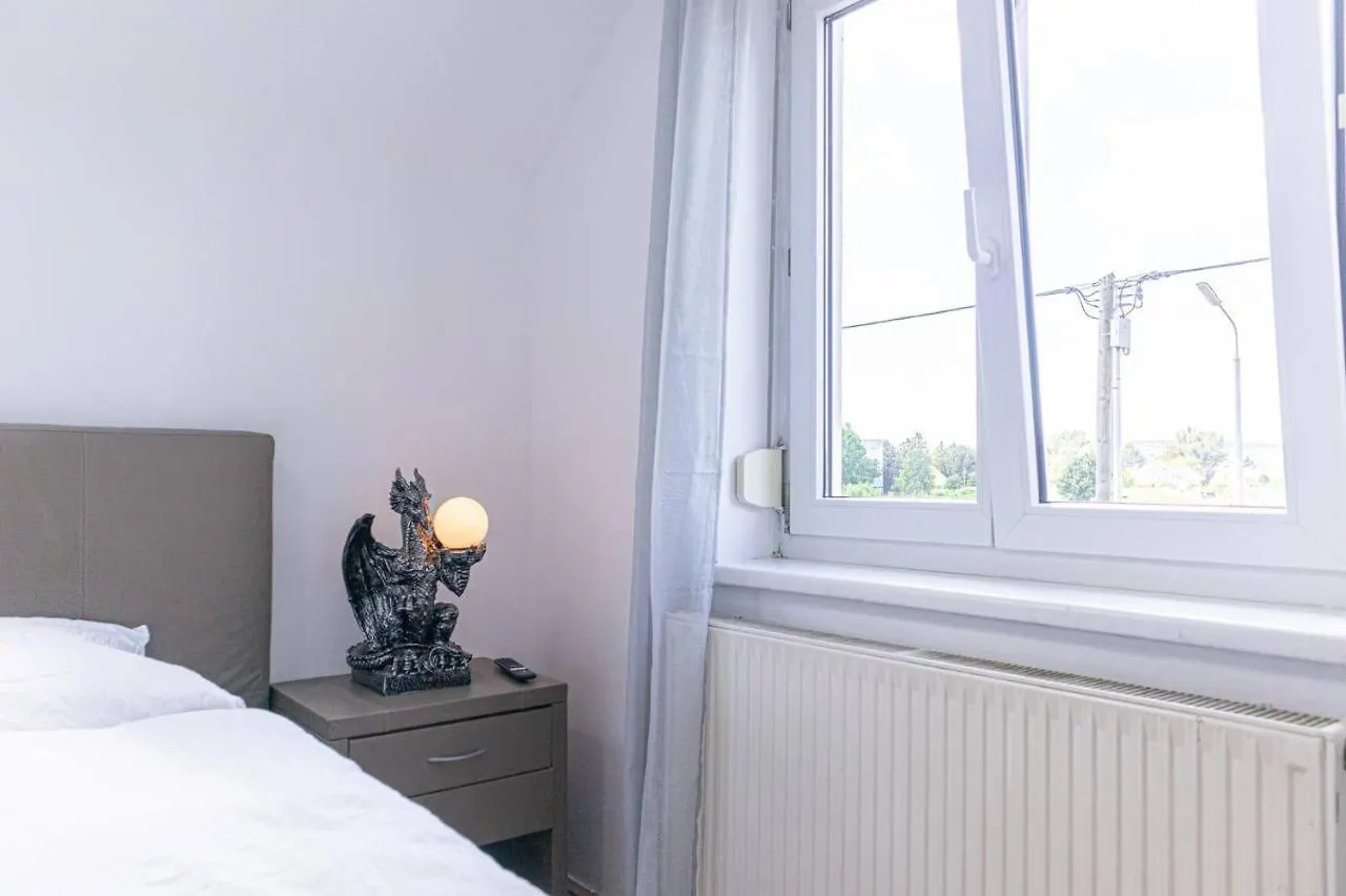 Gazde/Camere de închiriat Triple Room In An Elegant House Gd Viena